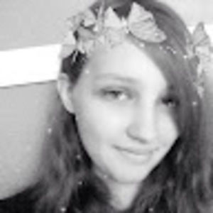 Meet your Posher, Holly